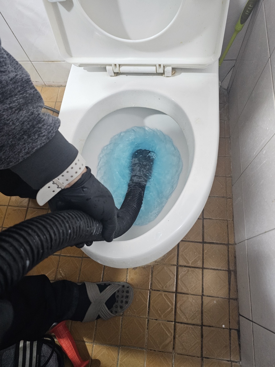 청암동변기막힘